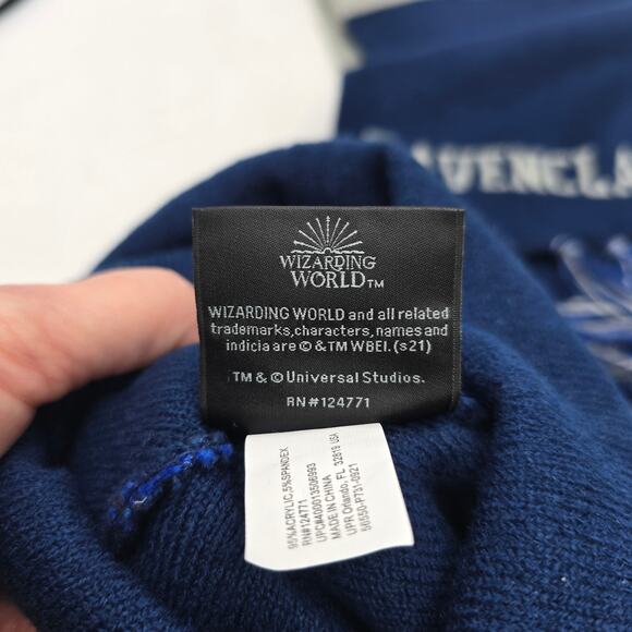 Wizarding World of Harry Potter Universal Studios Ravenclaw Scarf & Beanie NEW - Picture 7 of 11